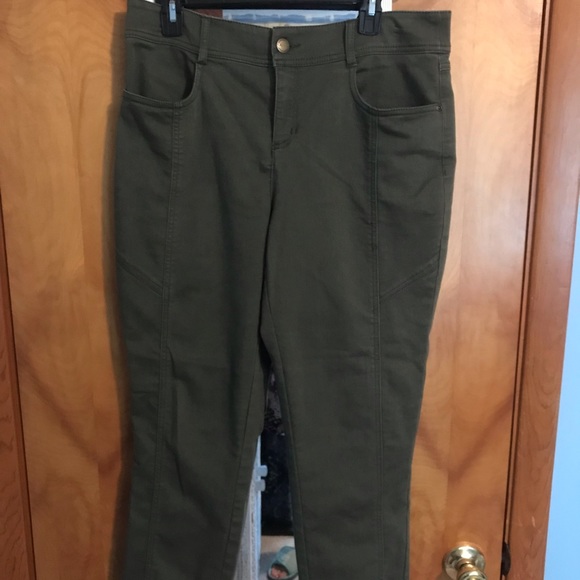 Natural Reflections Pants - Natural Reflections olive green pants!